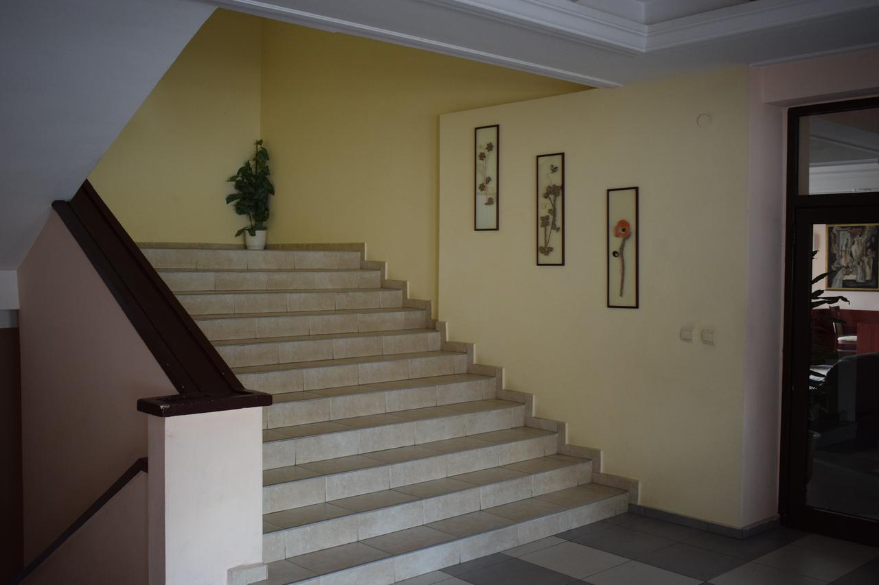 Hotel Jeravna バンキャ エクステリア 写真